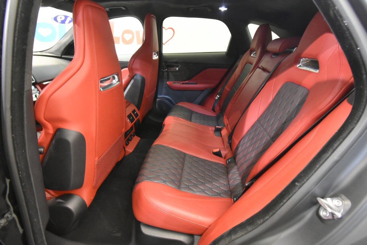 Used 2019 Jaguar F-PACE SVR AWD/4WD image 15