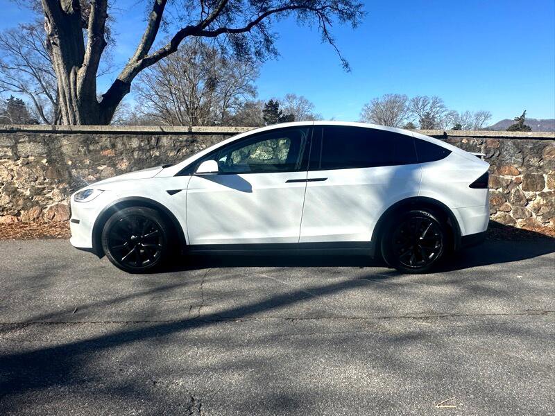 Used 2023 Tesla Model X image 8