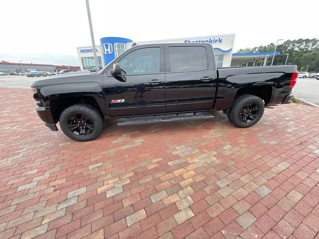 Used 2017 Chevrolet Silverado 1500 LTZ Z71 w/ LTZ Plus Package AWD/4WD image 28