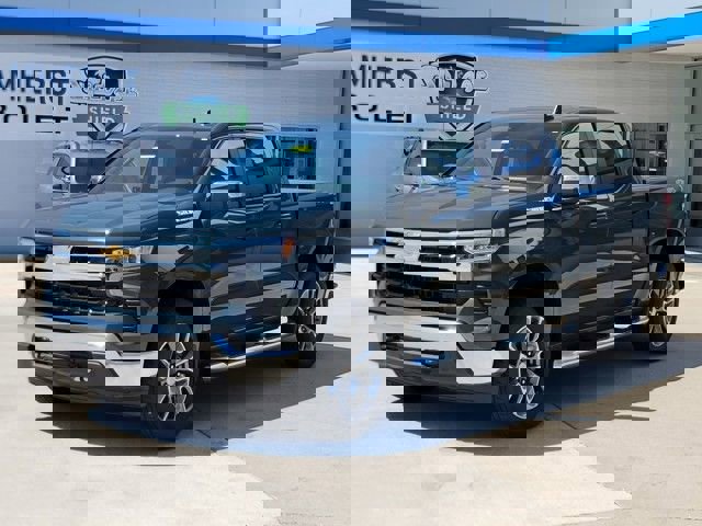 New 2026 Chevrolet Silverado 1500 LT w/ All Star Edition Plus image 8