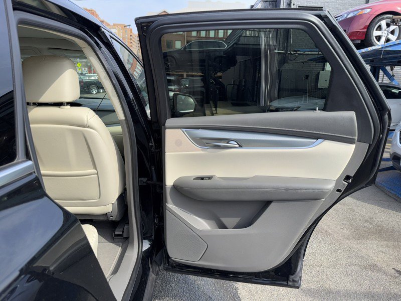 Used 2018 Cadillac XT5 Premium Luxury image 15