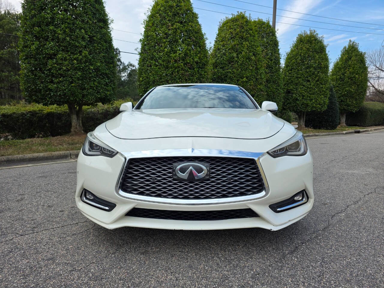 Used 2017 INFINITI Q60 2.0t w/ Premium Plus Package 2.0T image 8
