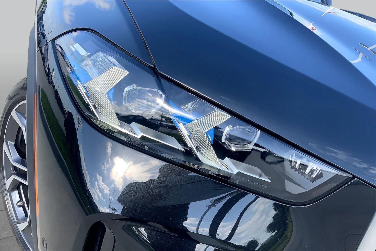 Used 2024 BMW X5 xDrive40i w/ Premium Package AWD/4WD image 27