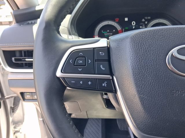 Used 2025 Toyota Grand Highlander AWD image 18