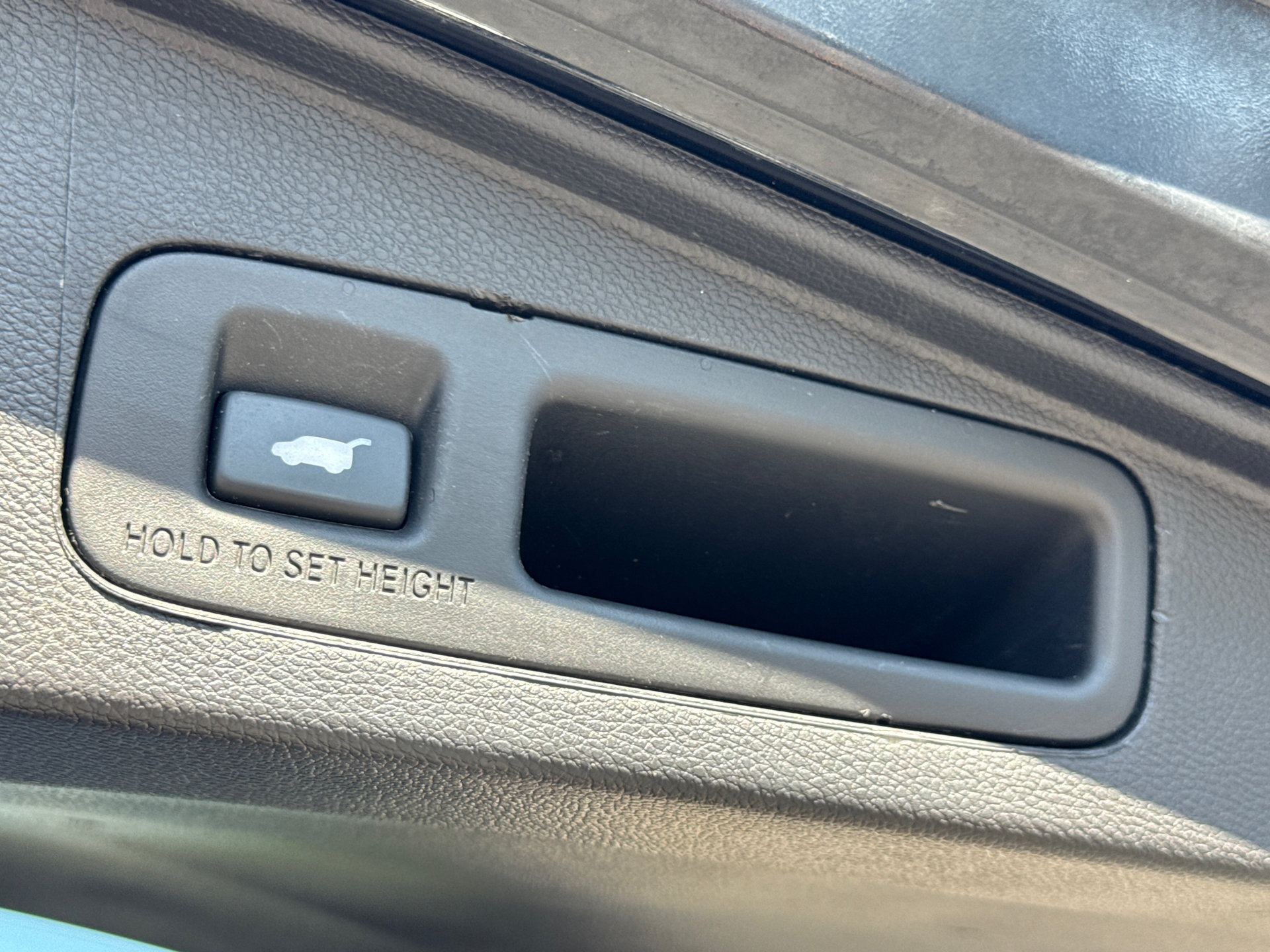 Used 2022 Honda CR-V EX-L image 10