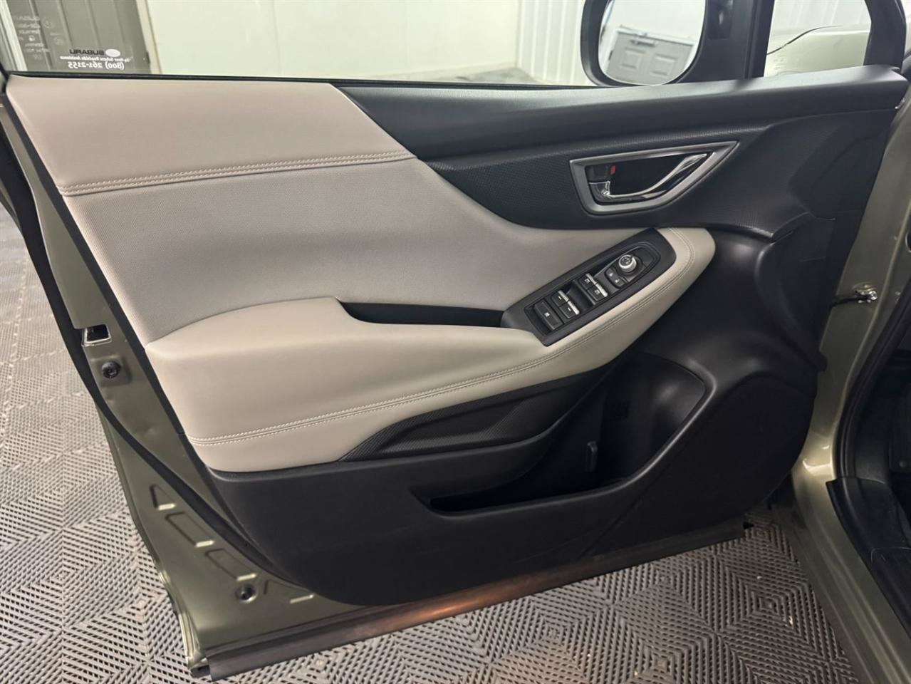 Used 2020 Subaru Forester Premium AWD/4WD image 22