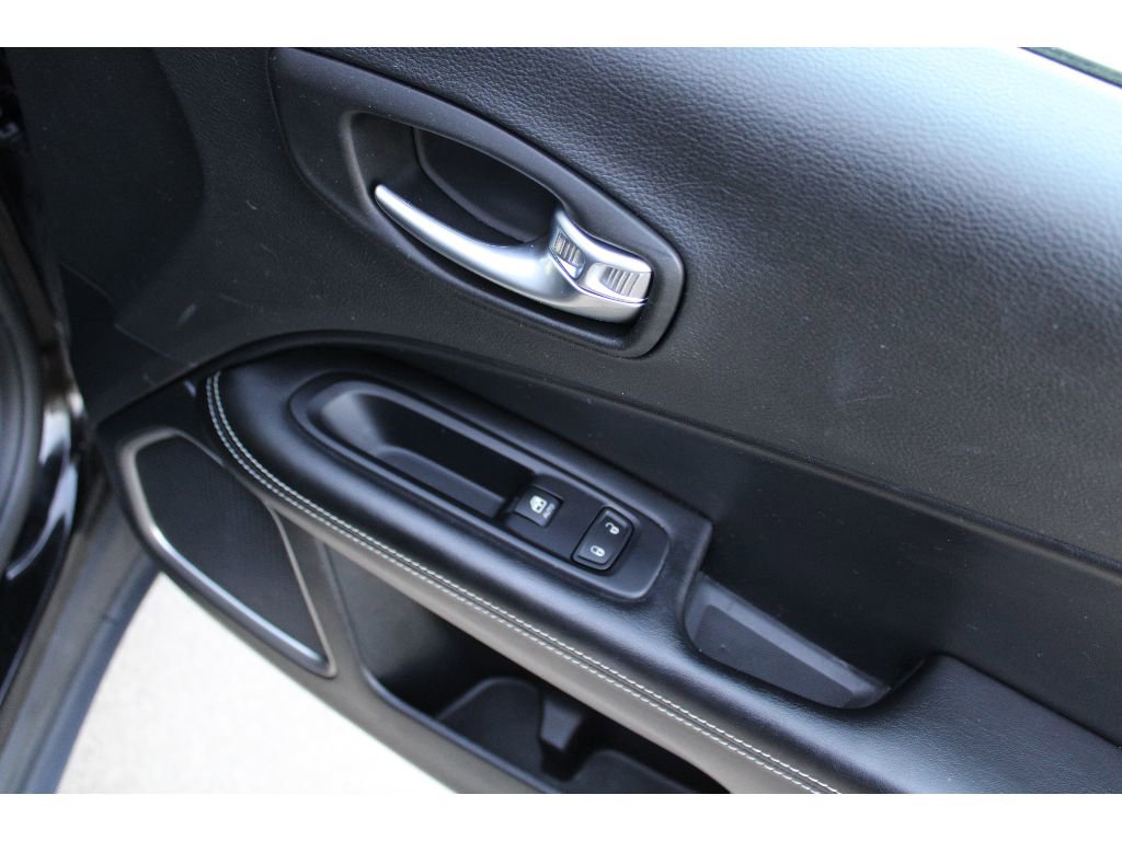 Certified 2021 Jeep Compass Latitude image 14