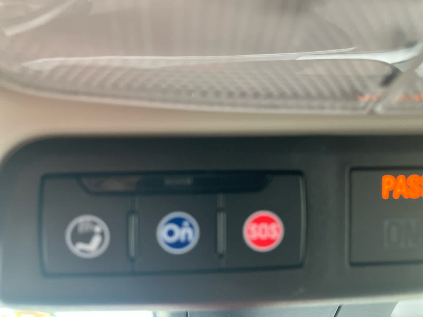 Used 2025 Buick Encore GX Avenir w/ Avenir Technology Package FWD image 20