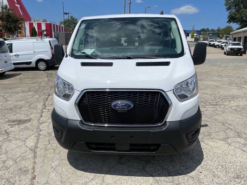 Used 2025 Ford Transit 250 Low Roof w/ Exterior Upgrade Package RWD image 8