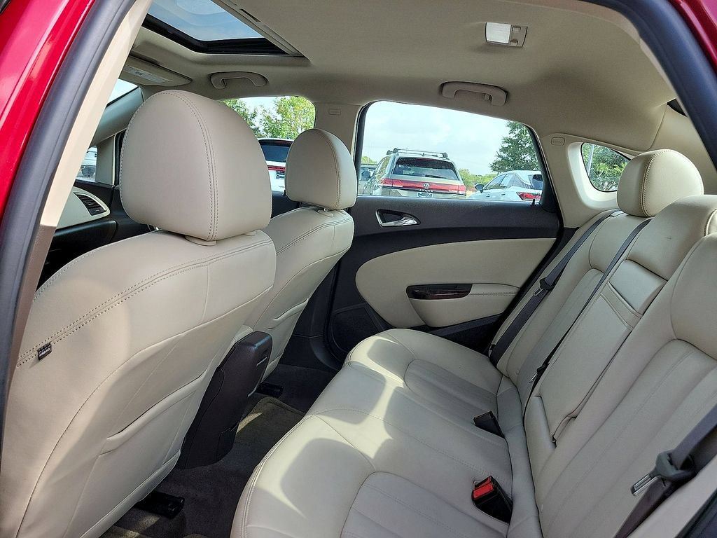 Used 2017 Buick Verano Leather w/ Experience Buick Package FWD image 13