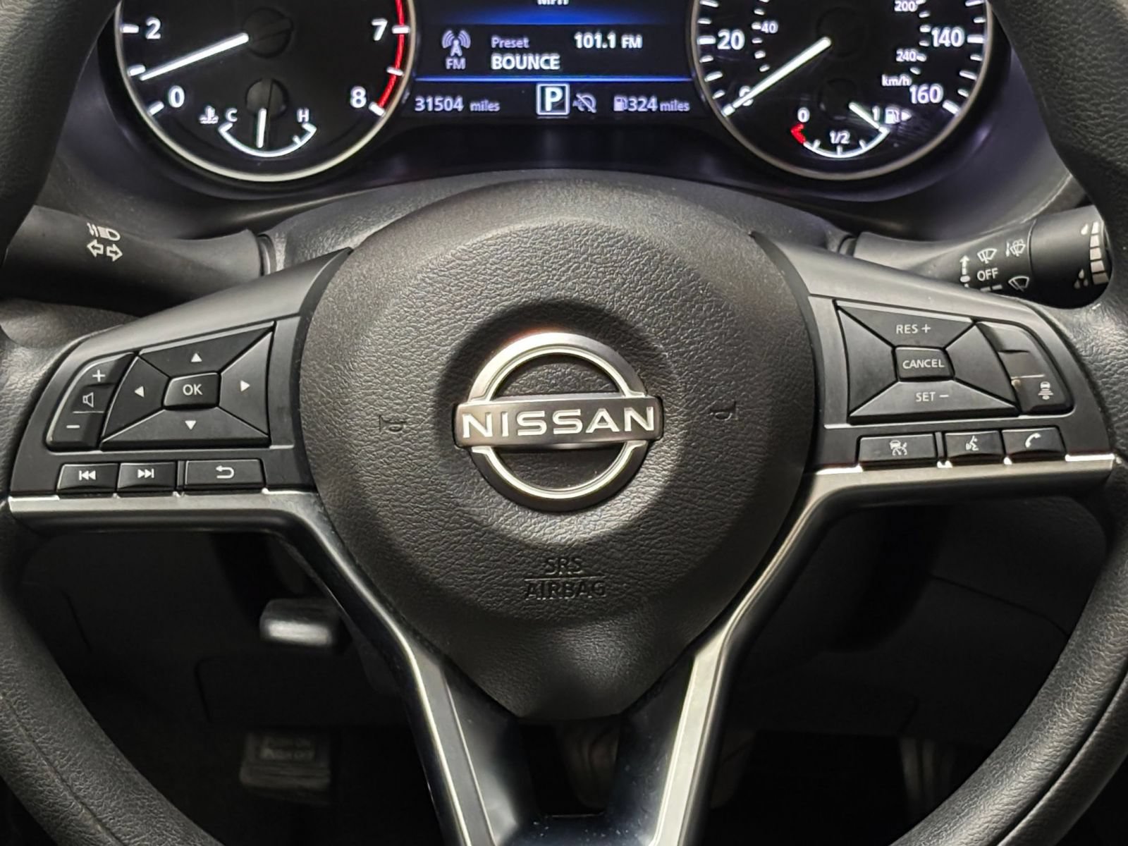 Used 2025 Nissan Sentra SV FWD image 21