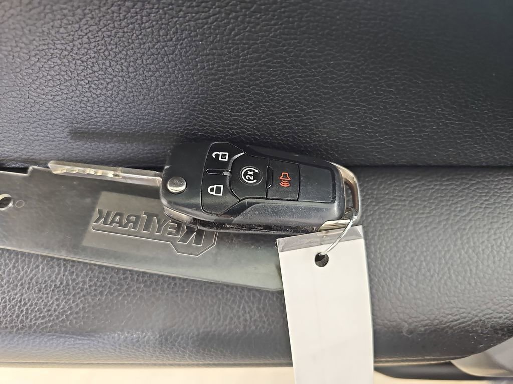 Used 2019 Ford F150 XLT w/ Equipment Group 302A Luxury AWD/4WD image 40