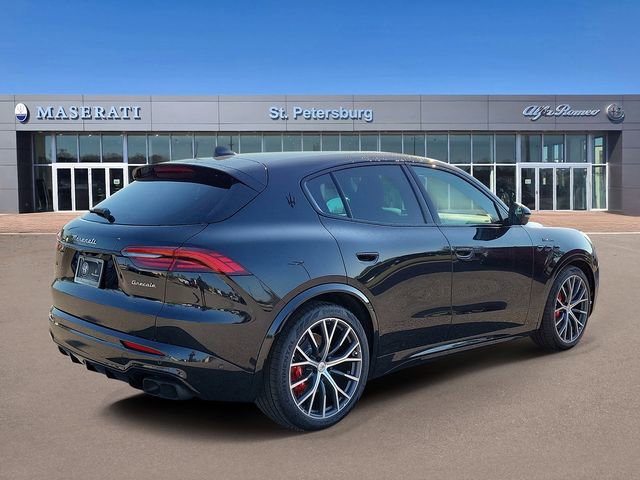 New 2026 Maserati Grecale Modena image 4