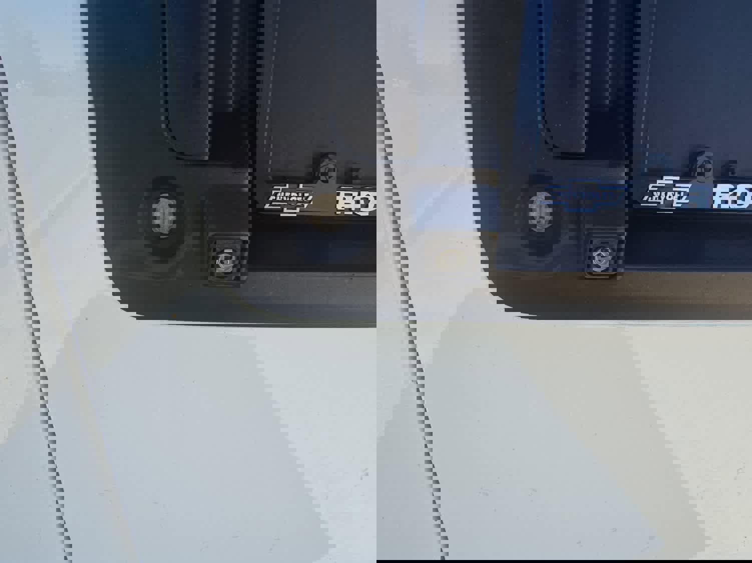 Used 2020 Chevrolet Express 2500 w/ Communications Package image 8