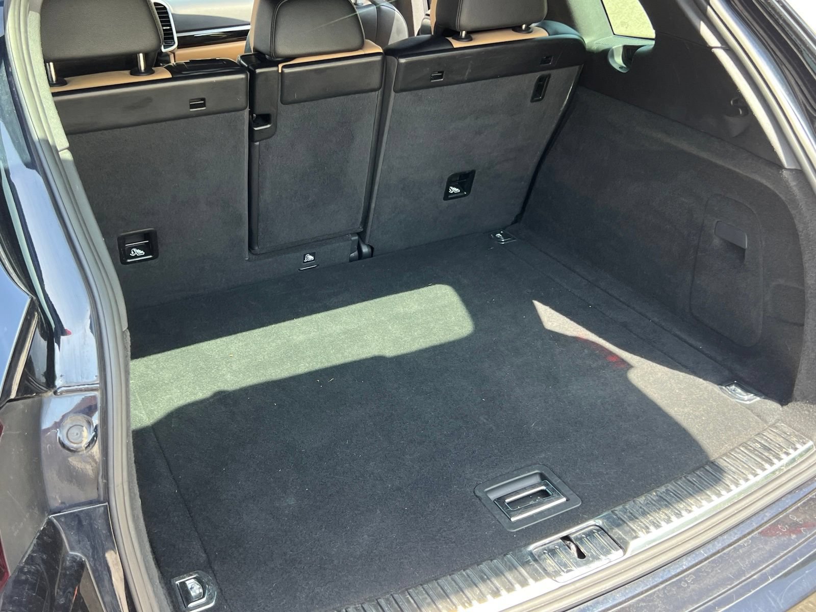 Used 2016 Porsche Cayenne AWD/4WD image 20