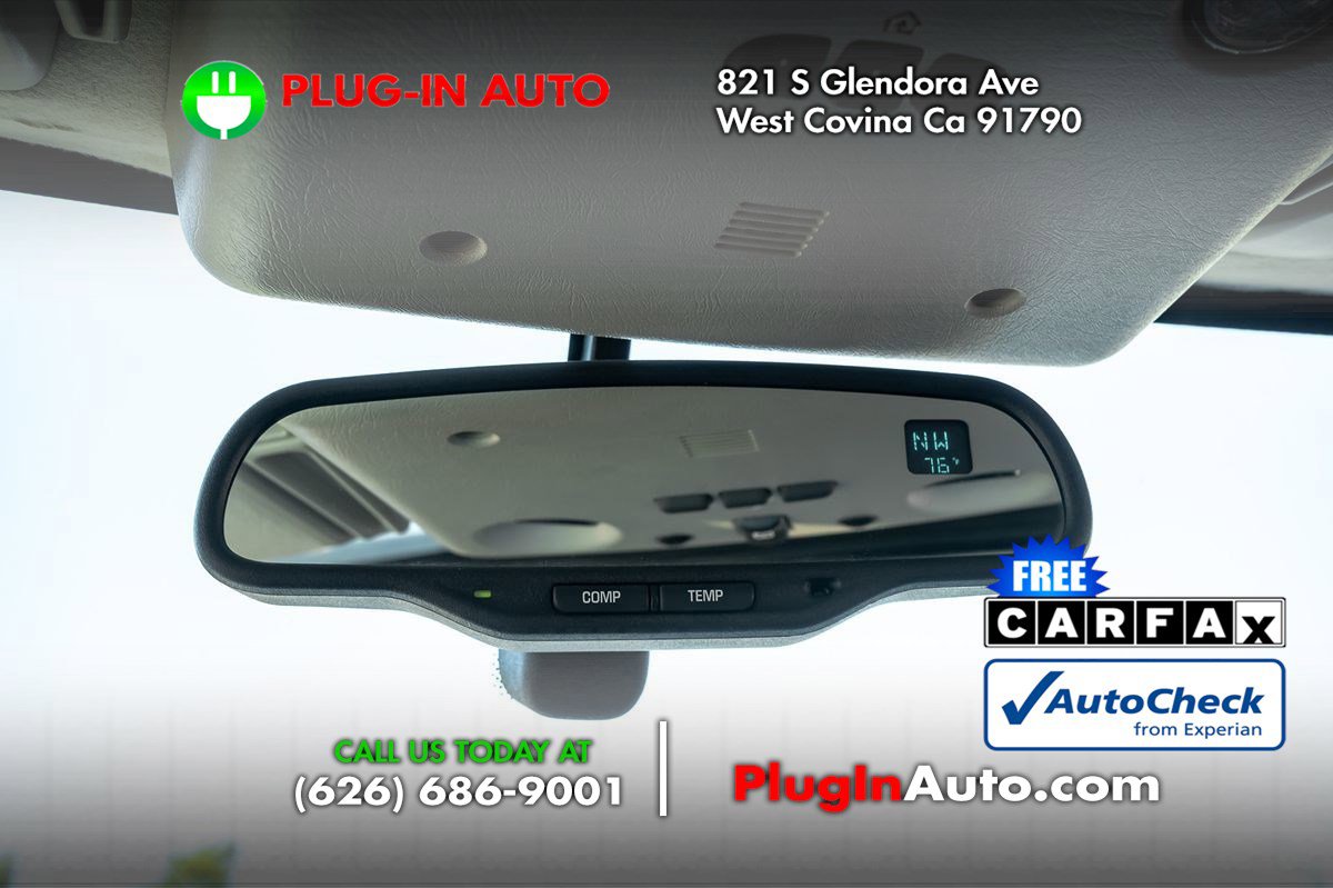 Used 2004 HUMMER H2 w/ Preferred Equipment Group image 25