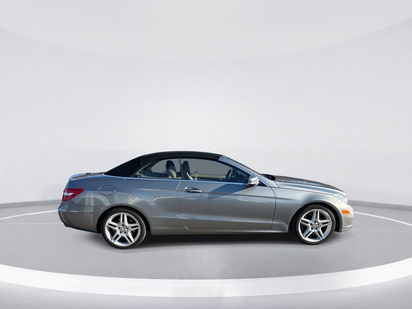 Used 2011 Mercedes-Benz E 350 Cabriolet image 9