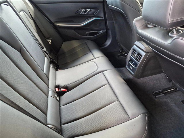 Used 2025 BMW 330i Sedan RWD image 19