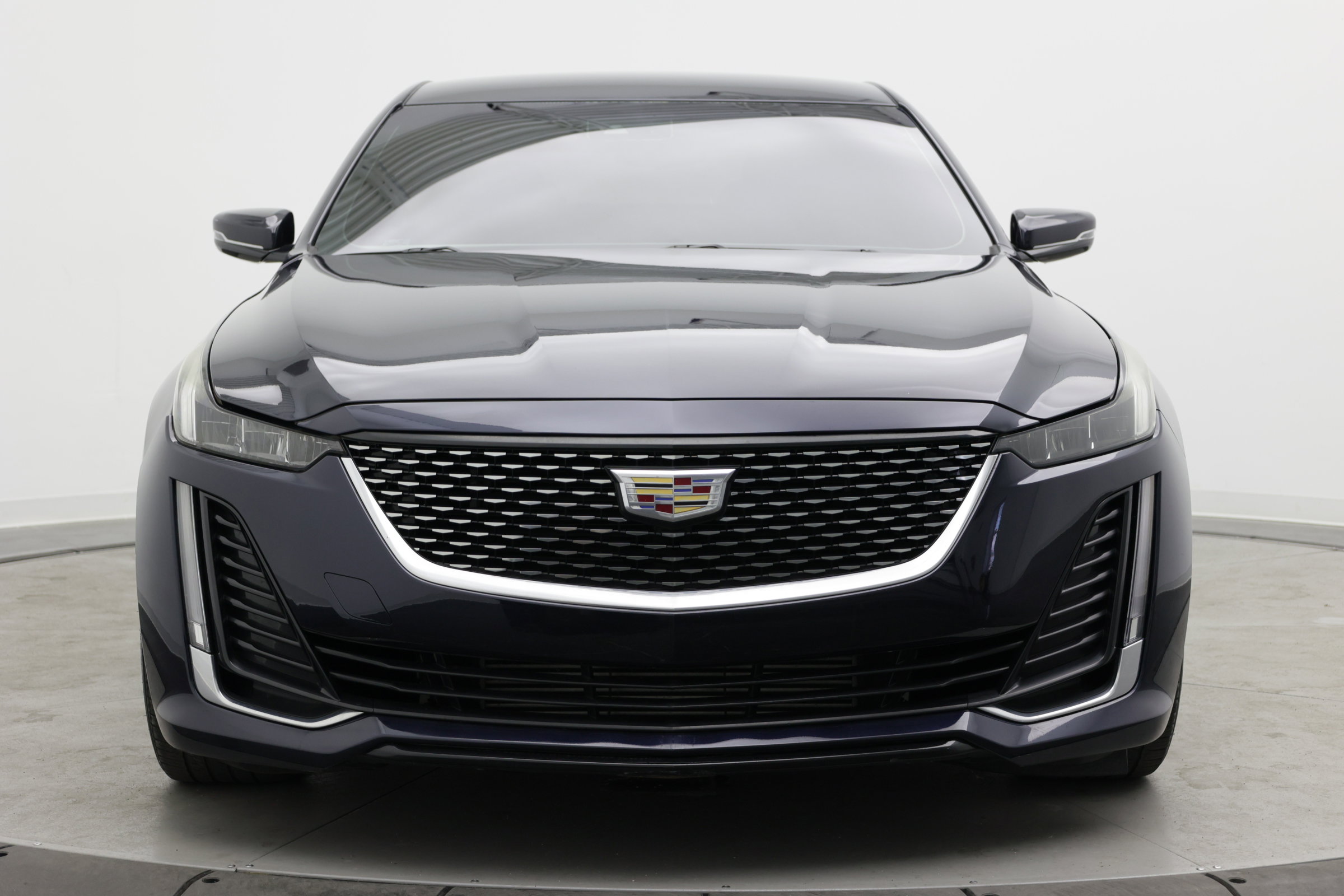 Used 2021 Cadillac CT5 Luxury RWD image 2