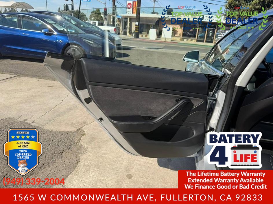 Used 2018 Tesla Model 3 Long Range RWD image 26