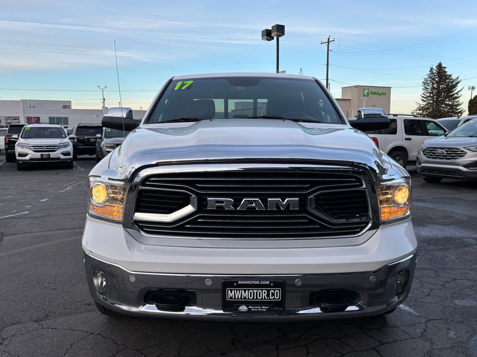 Used 2017 RAM 1500 Limited AWD/4WD image 2