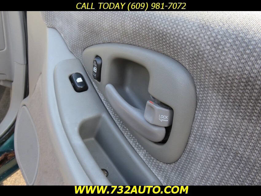 Used 1997 Chevrolet Lumina w/ Preferred Equipment Group 1 FWD image 15