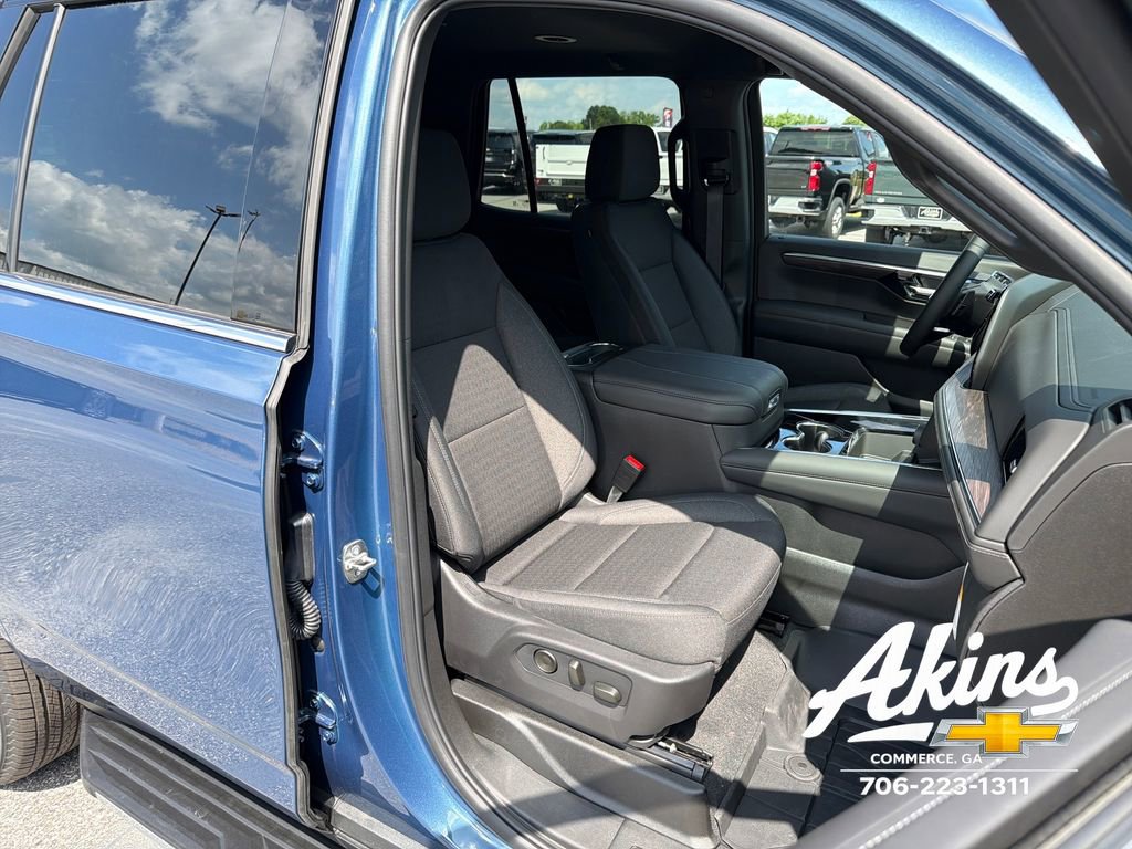 New 2025 Chevrolet Tahoe LS w/ LPO, Dark Essentials Package AWD/4WD image 20