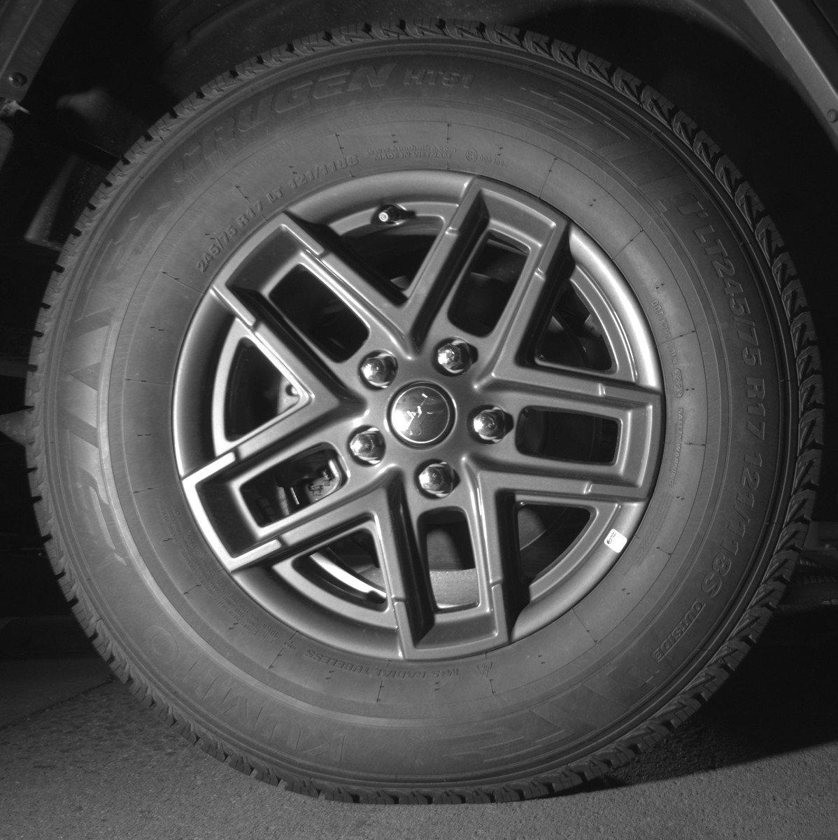 Used 2025 Jeep Wrangler Sport S image 15