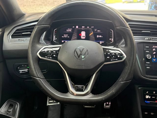 Used 2022 Volkswagen Tiguan SEL R-Line AWD/4WD image 14
