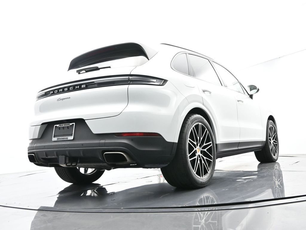 Certified 2024 Porsche Cayenne image 47