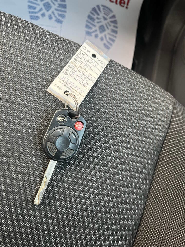 Used 2018 Ford Transit Connect XL image 5