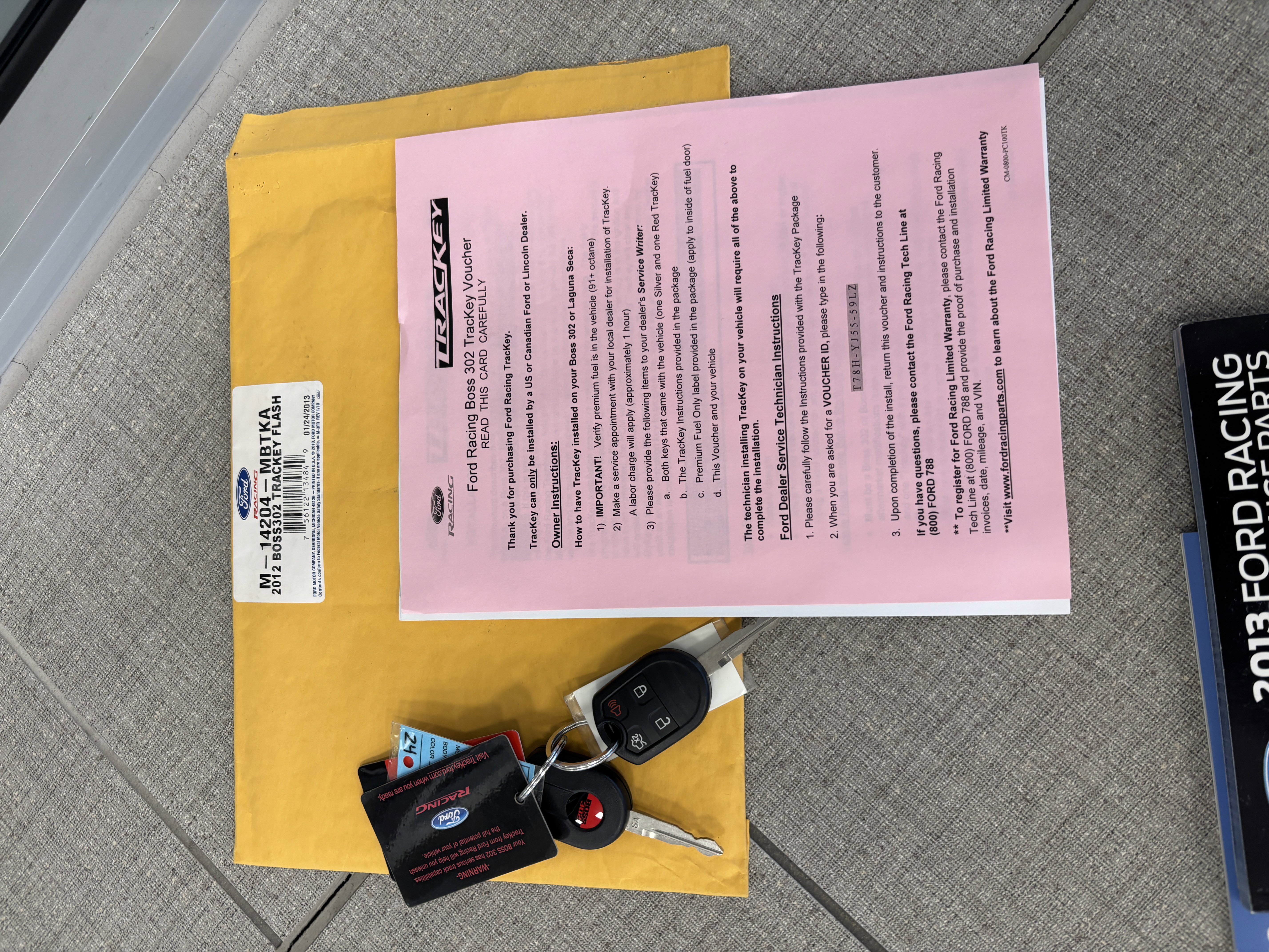 Used 2013 Ford Mustang Boss 302 w/ Boss 302 Accessory Pkg RWD image 20