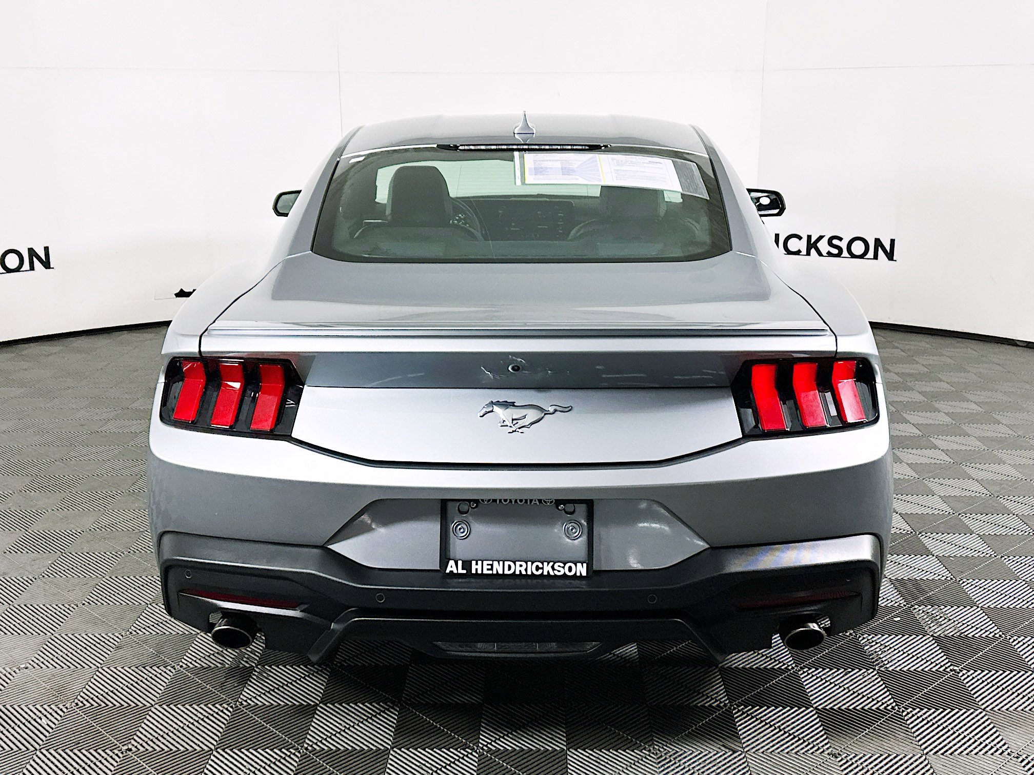 Used 2024 Ford Mustang Premium image 4