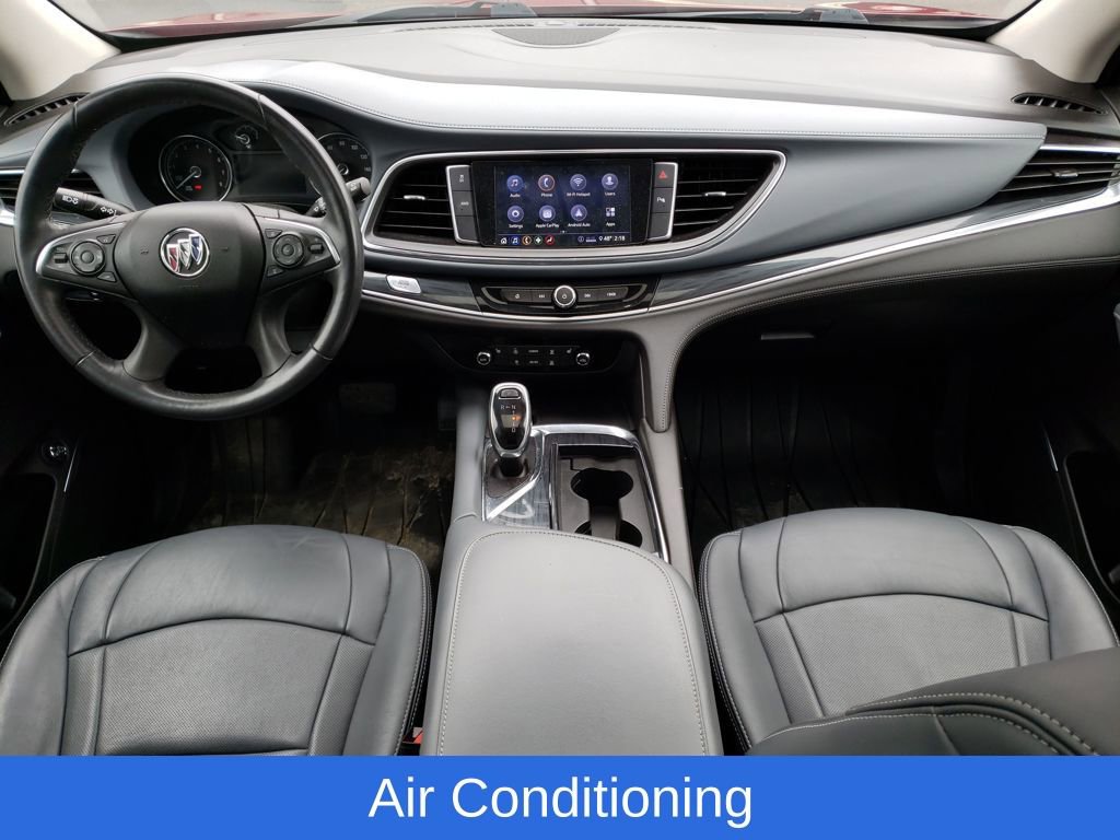Used 2020 Buick Enclave Essence image 13