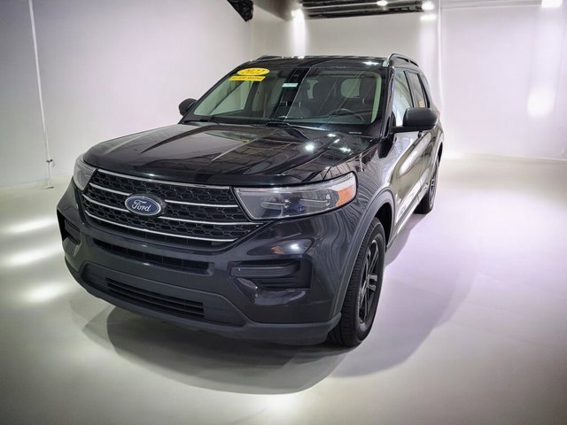 Used 2022 Ford Explorer XLT image 14