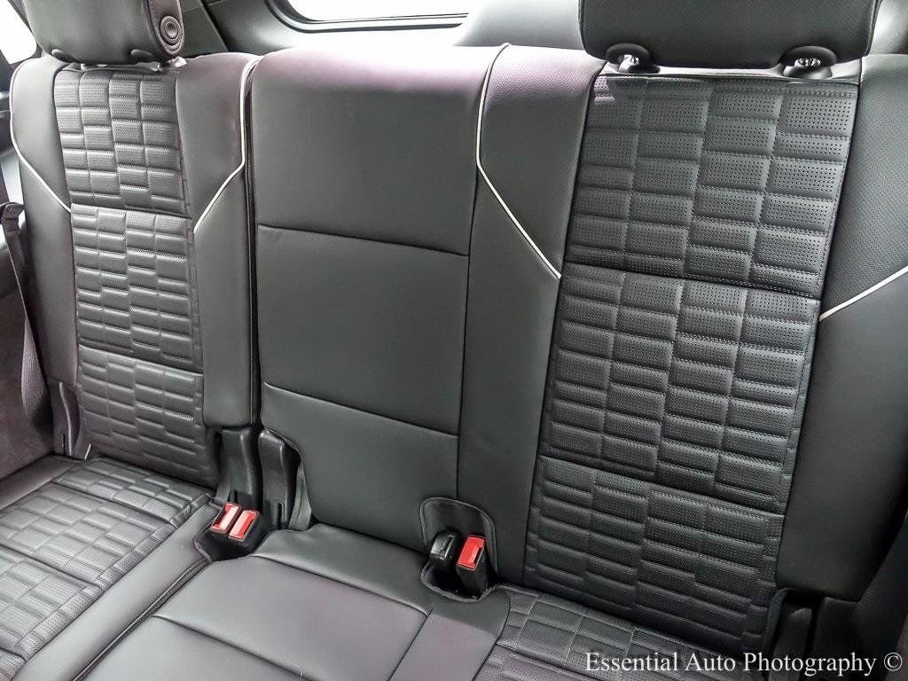 Used 2024 Cadillac Escalade V w/ LPO, ONYX Package image 14