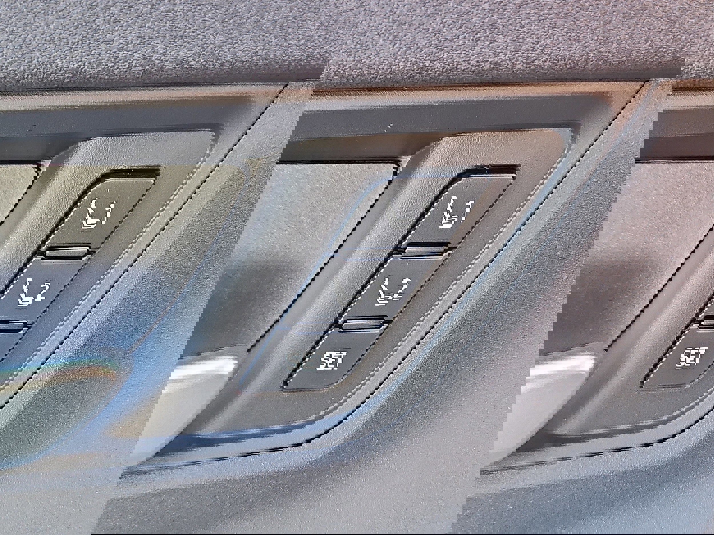 New 2026 Subaru Solterra Limited XT image 10