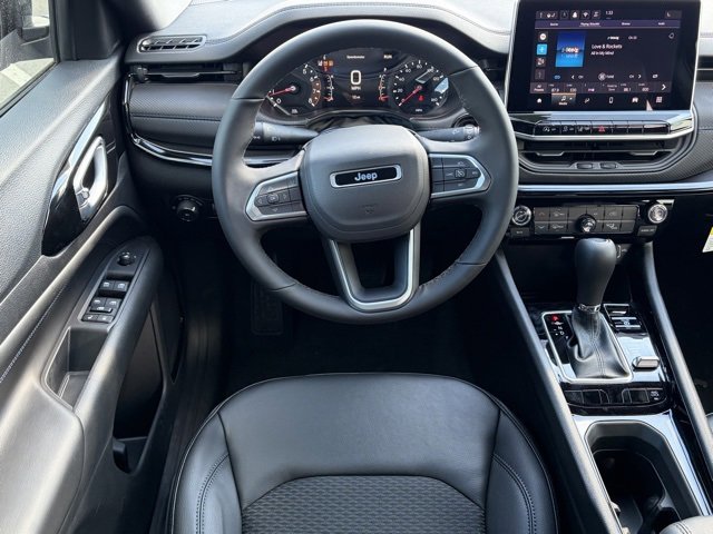 New 2026 Jeep Compass Latitude image 34