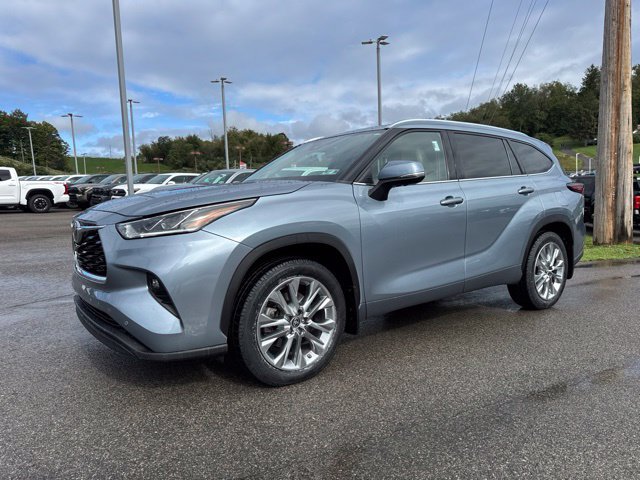 Used 2024 Toyota Highlander Limited