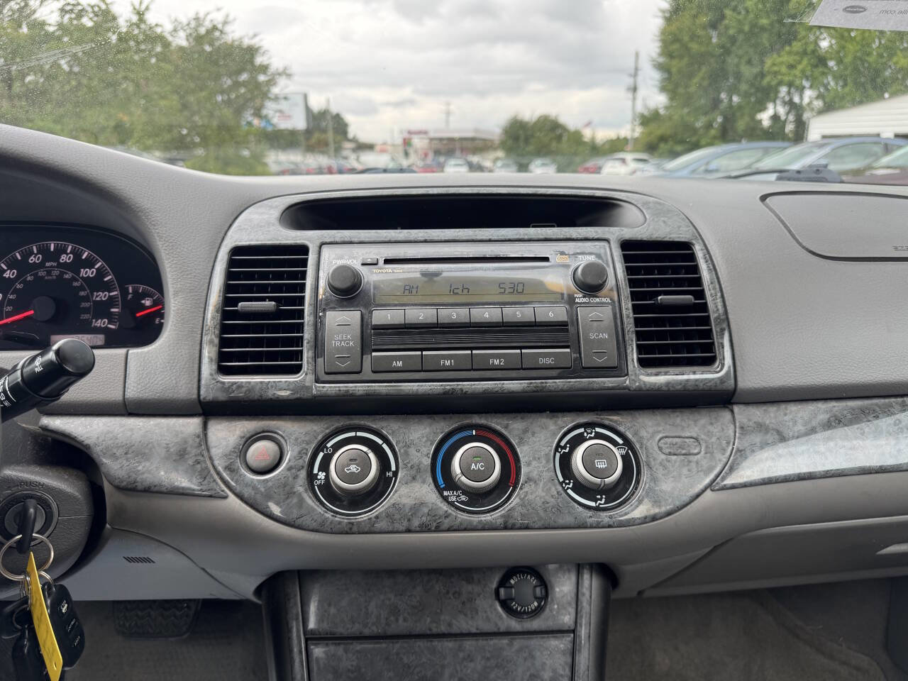 Used 2005 Toyota Camry LE image 16
