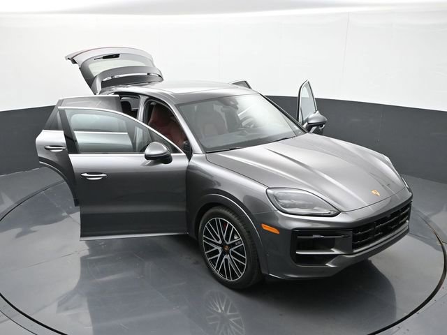 New 2026 Porsche Cayenne S image 35
