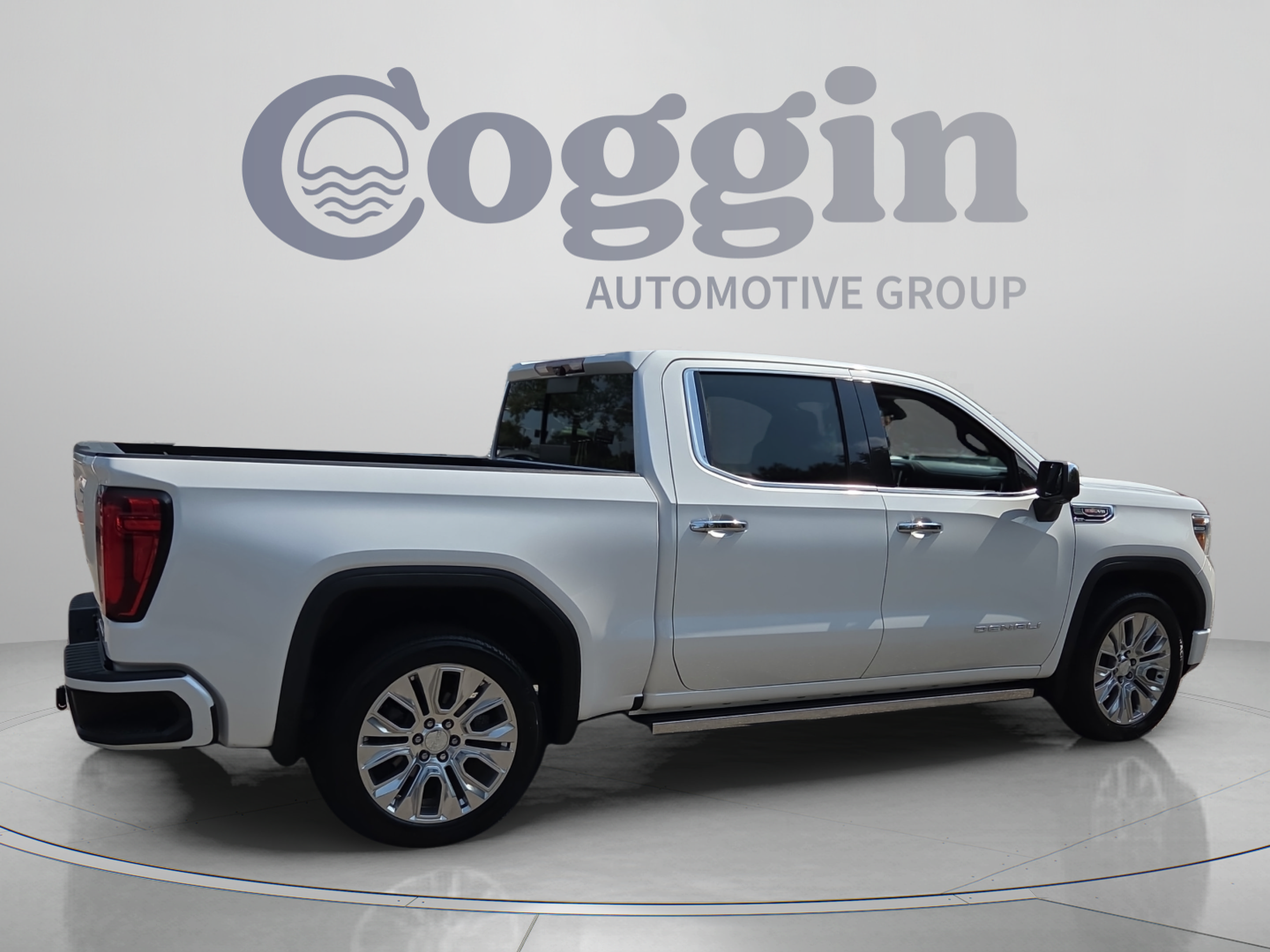 Used 2020 GMC Sierra 1500 Denali w/ Denali Ultimate Package AWD/4WD image 5