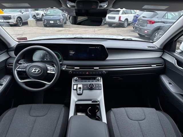 Used 2025 Hyundai Palisade SE image 16
