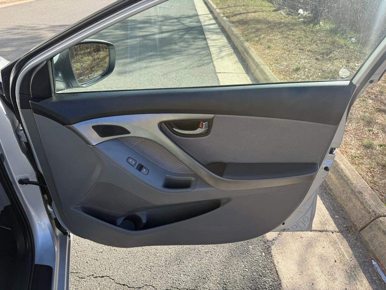 Used 2013 Hyundai Elantra GLS w/ Preferred Pkg image 19