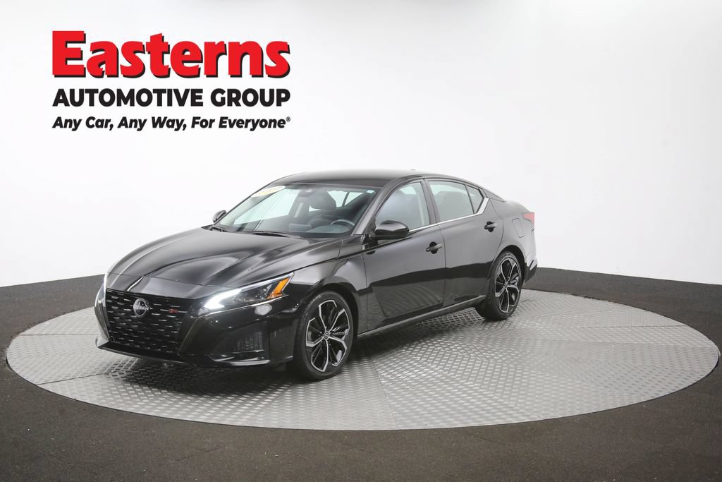 Used 2024 Nissan Altima 2.5 SR FWD image 55