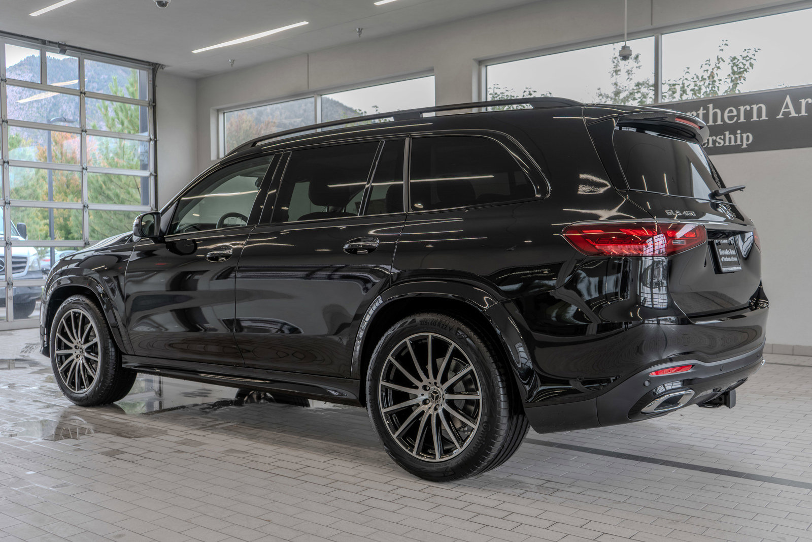 New 2026 Mercedes-Benz GLS 450 4MATIC image 13