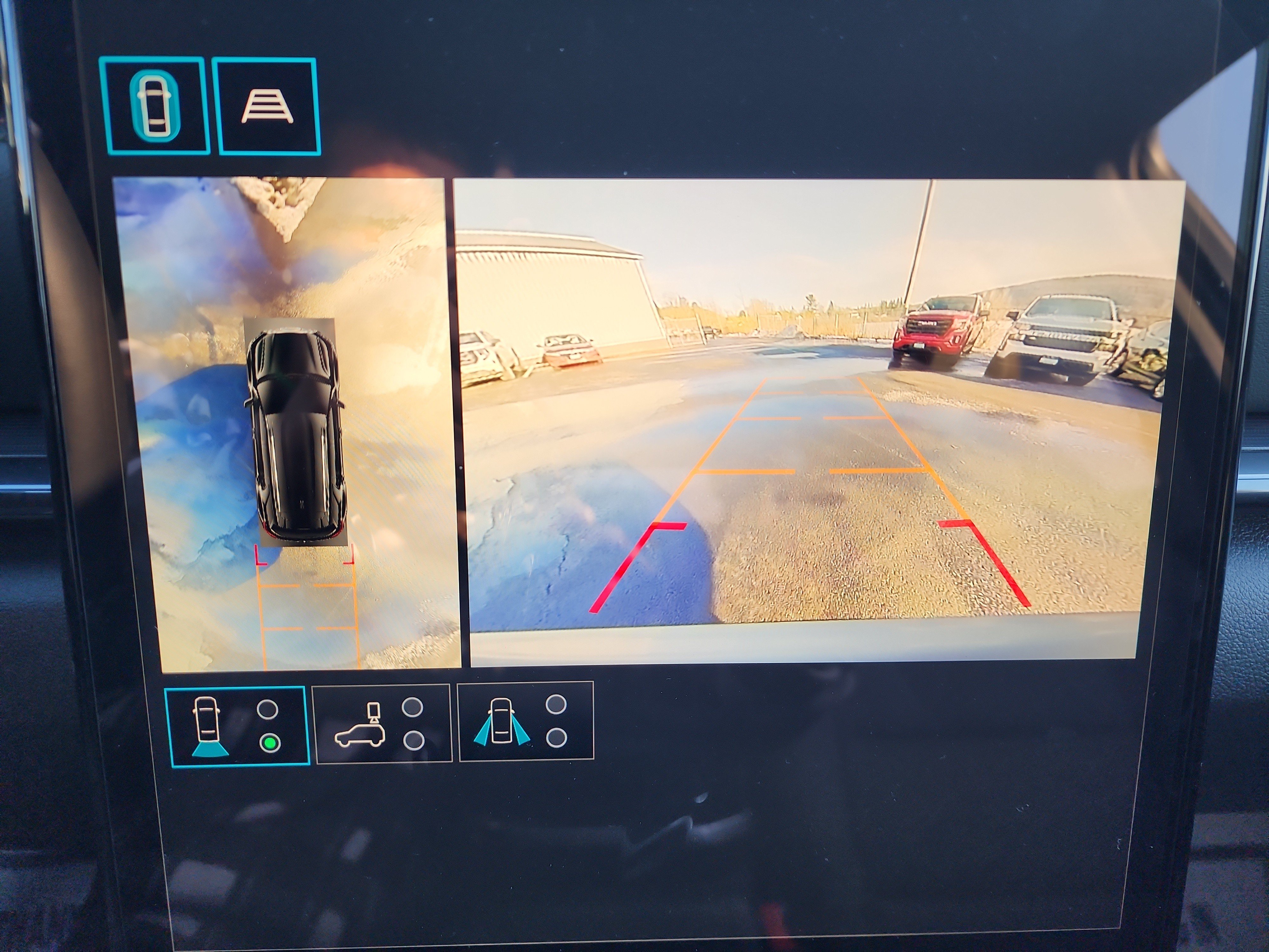 New 2026 GMC Terrain AT4 w/ Technology Package II AWD/4WD image 18