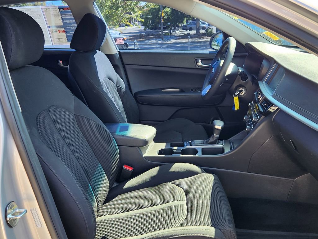 Used 2020 Kia Optima LX image 18
