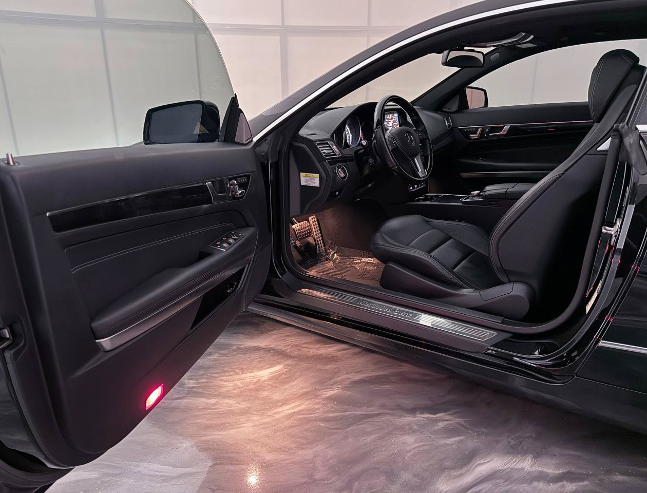 Used 2014 Mercedes-Benz E 350 4MATIC Coupe image 16