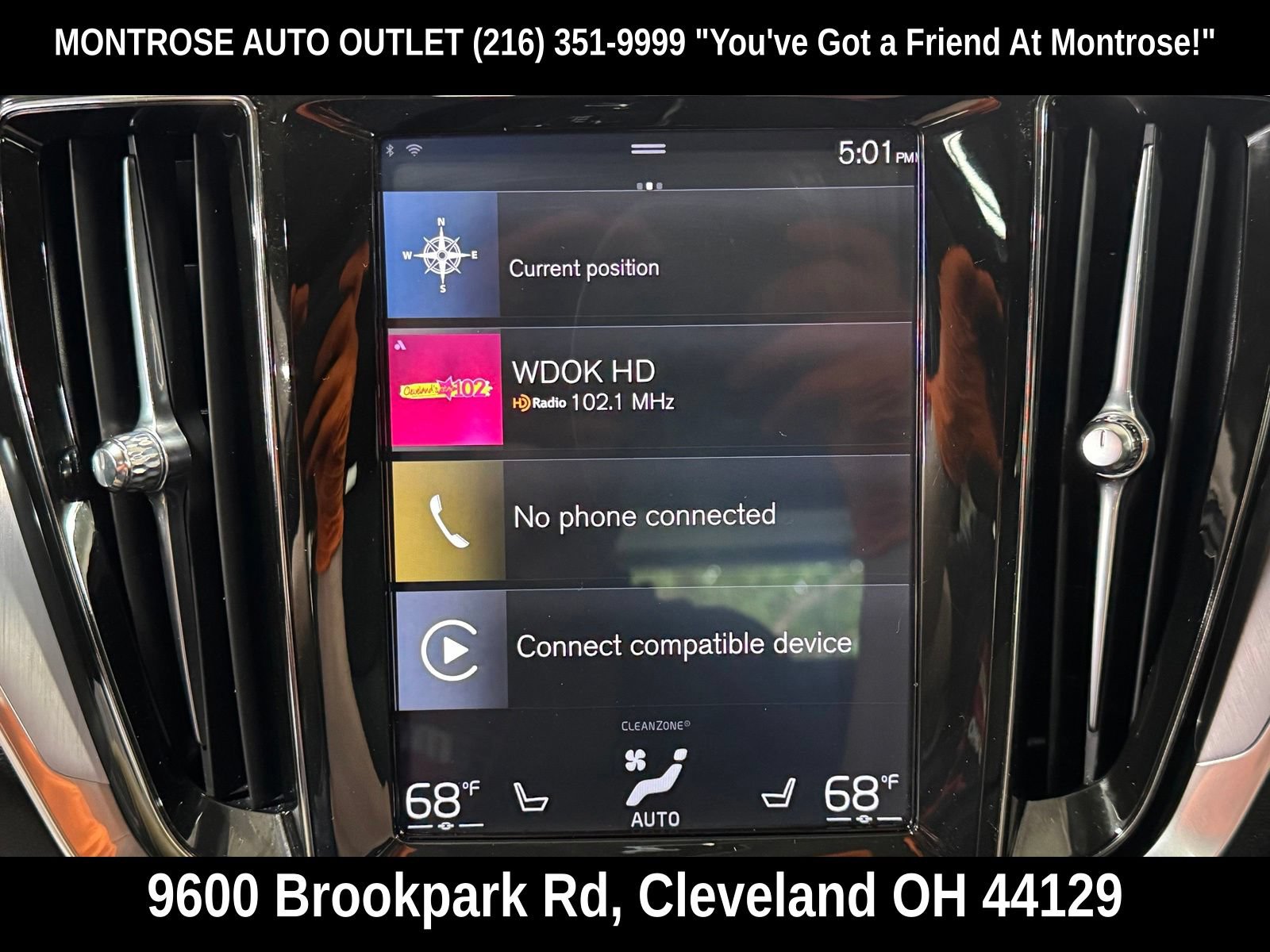 Used 2019 Volvo S60 T6 Momentum w/ Multimedia Package AWD/4WD image 27